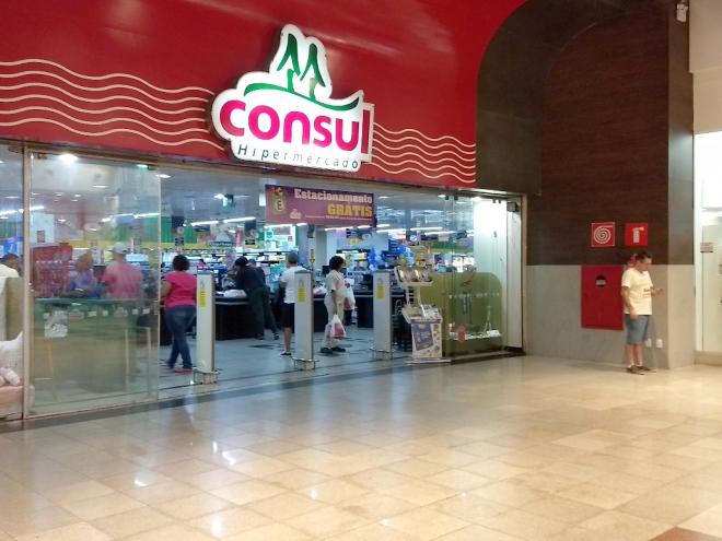 Somente as atividades essenciais permanecem abertas, enquanto direção do shopping aguarda decisão judicial pela reabertura integral