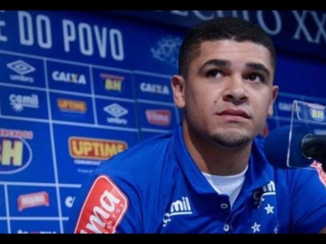 Clube não pagou pelo empréstimo do volante Denilson e foi punido pela fifa