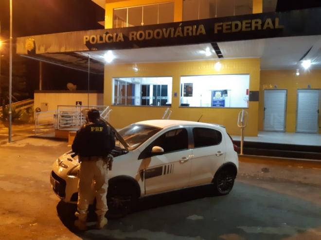 Carro tinha sido tomado em um assalto em Belo Horizonte e foi encontrado com placas clonadas e sinais adulterados