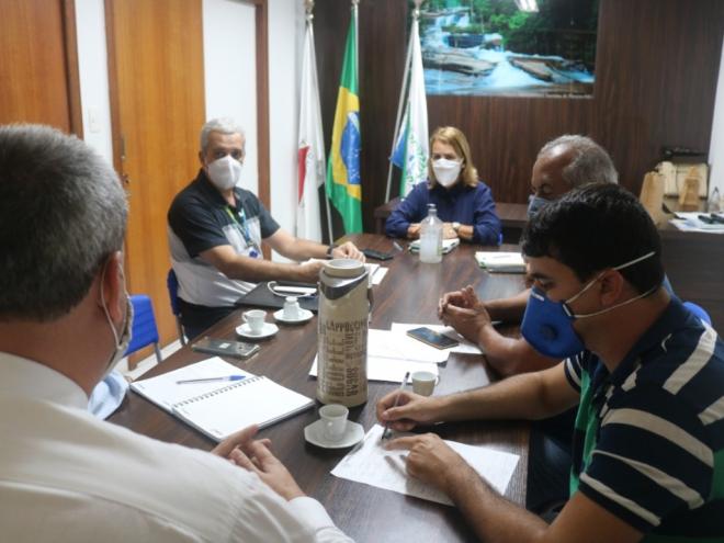 Equipe do governo municipal se reuniu com representantes da companhia