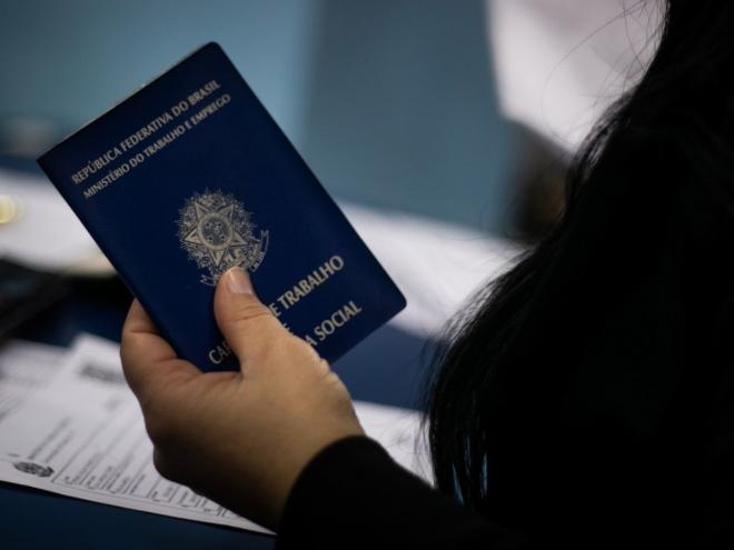 Pesquisa do Sebrae mostra que a flexibilização temporária das regras trabalhistas dá fôlego aos pequenos negócios para atravessarem a crise