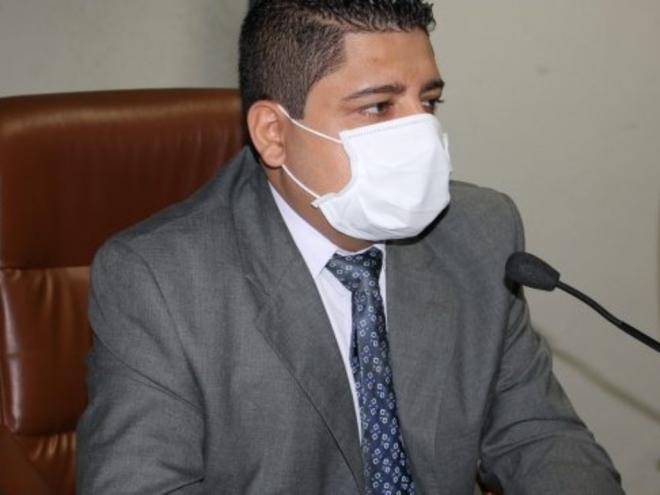 Vereador Leandro Xingozinho é um dos autores do projeto de lei que impõe a obrigatoriedade do uso de máscaras 