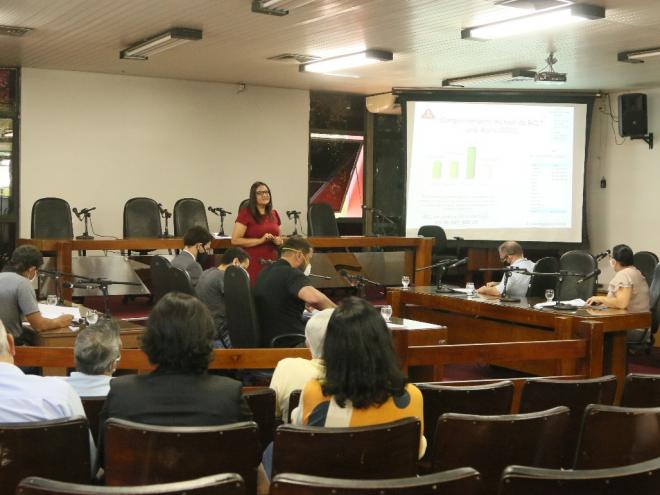 Audiência realizada na Câmara de vereadores apresentou a prestação de contas da prefeitura nos quatro primeiros meses do ano 
