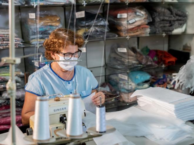 Nova remessa dos itens será produzida artesanalmente, e além de proteção, vai gerar emprego e renda