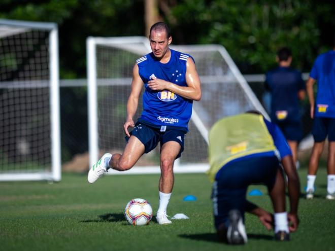 Meia relatou o clima ruim que se instalou entre os jogadores