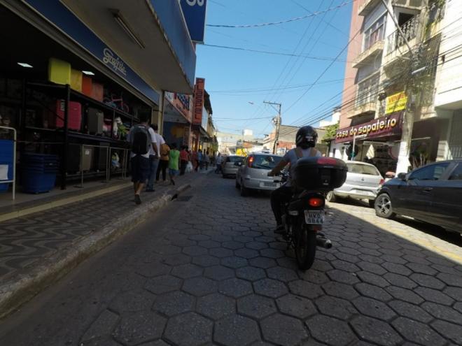 Lojas poderão funcionar até as 22h durante a semana e aos sábados e domingos, até as 18h