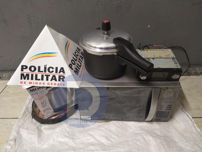 Os objetos furtados que foram recuperados pela PM