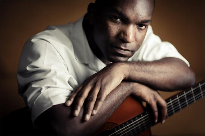 Vidal Assis mostrará repertório dedicado aos sambistas negros