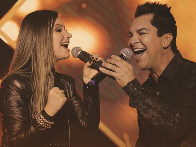 Juntos, os dois artistas mineiros mostram a sua alegria e fé