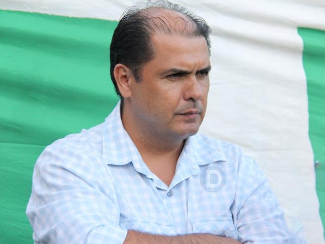 Ex-diretor das categorias de base do clube faz uma série de cobranças na Justiça