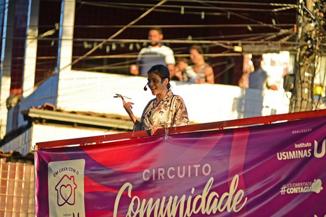 A atriz Raquel Vieira vai contar histórias para os ipatinguenses