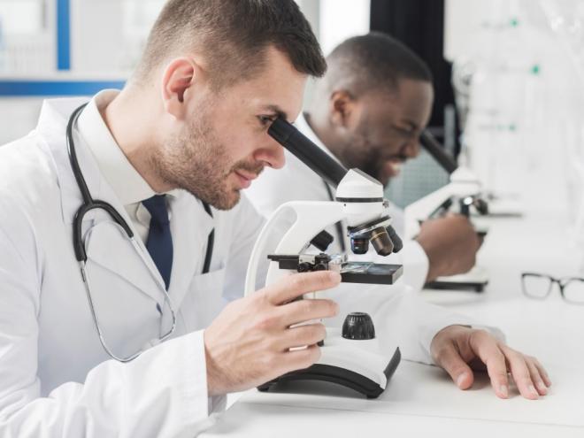 Os pesquisadores fazem parte do projeto Sistema de Detecção Precoce de Insuficiência Respiratória por meio de Análise de Áudio (SPIRA), que utiliza inteligência artificial que compara as vozes de pacientes com o novo coronavírus com as de indivíduos saudáveis