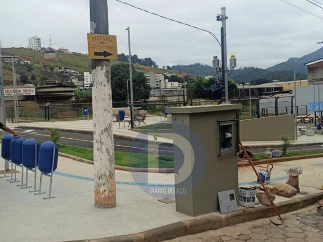 A Praça das Mães alvo do criminoso foi inaugurada recentemente pela Administração de Fabriciano