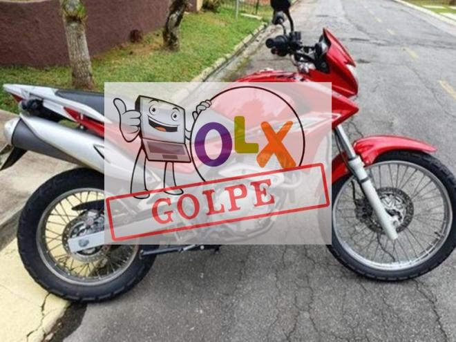 Um dos veículos anunciado que foi usado para o golpe era uma Honda Falcon NX400i semelhante da foto