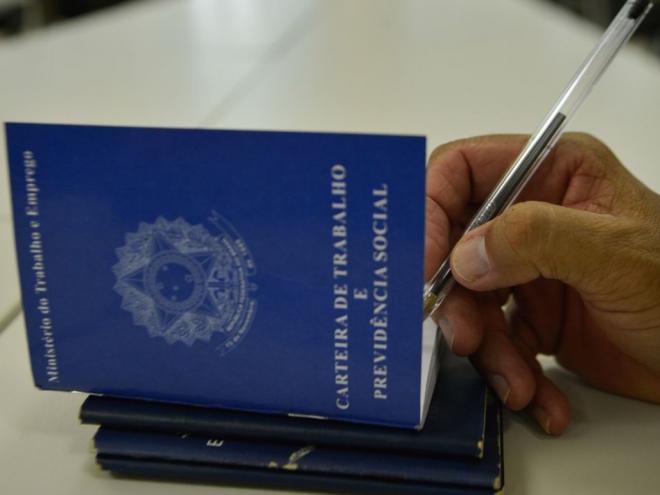 Pesquisas mostram as consequências provocadas pelo isolamento social e fechamento do comércio em Minas Gerais