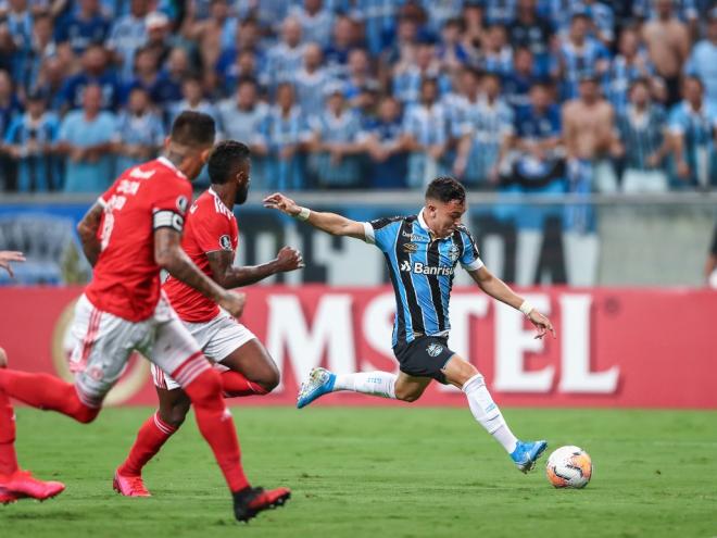 Os clubes poderão retomar os treinos com contato físico a partir da próxima segunda-feira