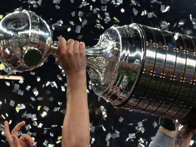 A Libertadores foi interrompida quando se encontrava na 3ª rodada da fase de grupos