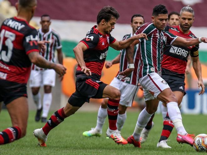 O Flamengo derrotou o Fluminense por 2 a 1