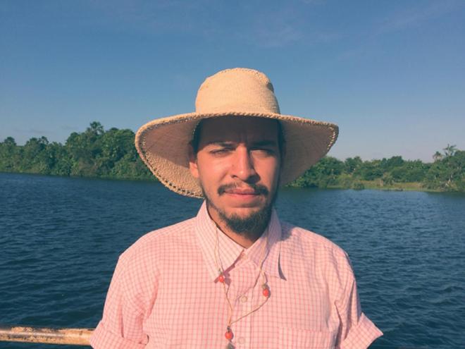 Gustavo Caboco, artista da etnia wapichana, estará no debate desta terça