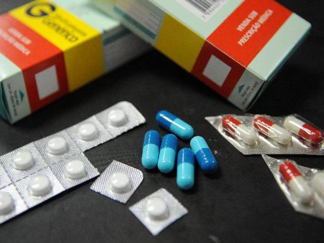 Paciente precisa assinar um termo de consentimento dando ciência de que está recebendo um tratamento que ainda não está completamente elucidado quanto à eficácia em relação à covid-19