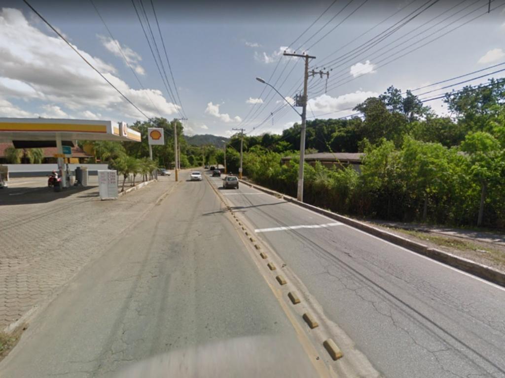 Interdição da pista ocorrerá entre 6h30 e 17h por causa de uma obra em frente a um posto de combustível