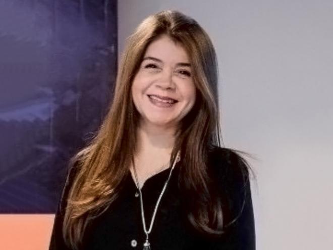 A convidada da live é a diretora executiva do Mining Hub, Claudia Diniz