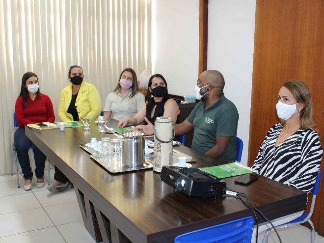 O projeto visa potencializar os conselhos do idoso, no controle das políticas públicas, promovendo a mobilização, acompanhamento e monitoramento da rede local 