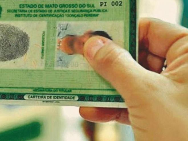 Carteira apresentada trazia foto do acusado e nome de outra pessoa