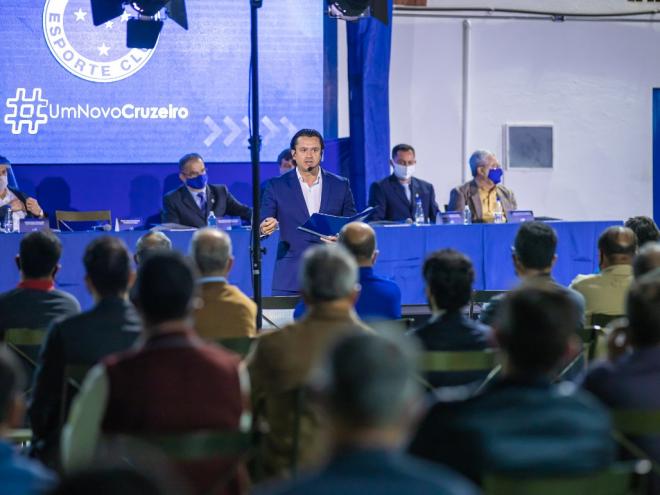 Em reunião do Conselho Deliberativo, presidente Sérgio Santos Rodrigues explicou situação do clube