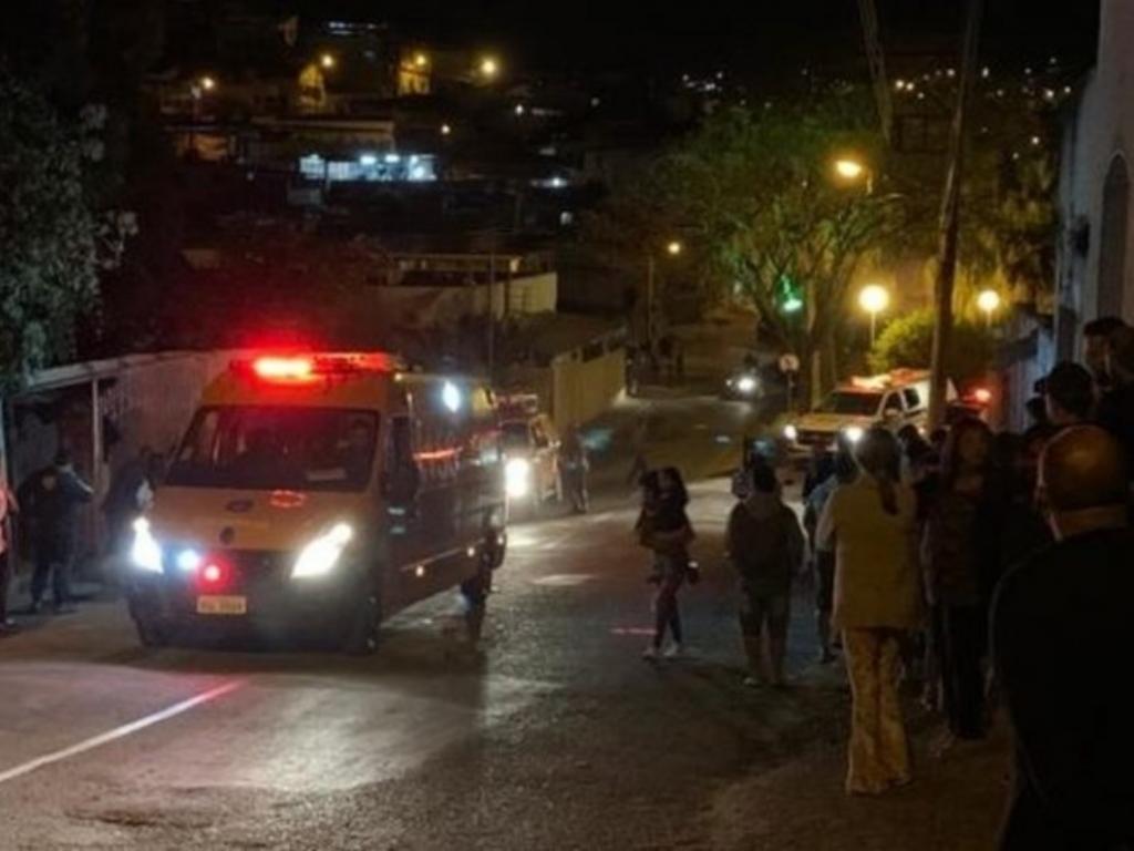 As três mulheres feridas estavam em estado de choque, foram socorridas e levadas para a Unidade de Pronto Atendimento (UPA) em Itabirito. 