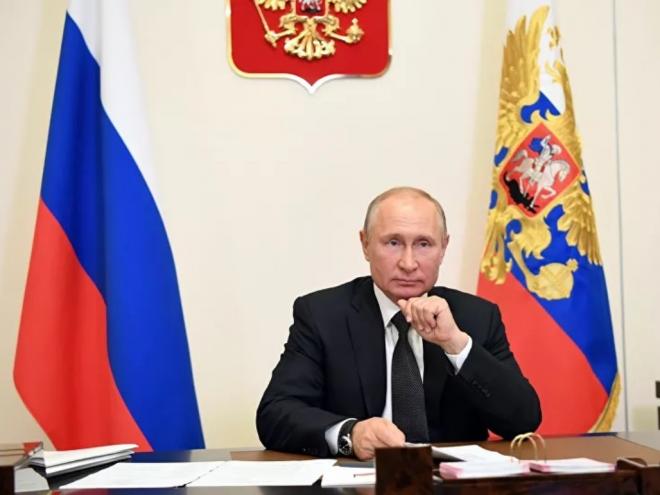 Vladimir Putin afirmou que vacina foi testada em uma de suas filhas