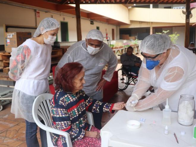Para reforçar o quadro profissional da saúde local, Ipatinga investiu na contratação de 200 novos servidores