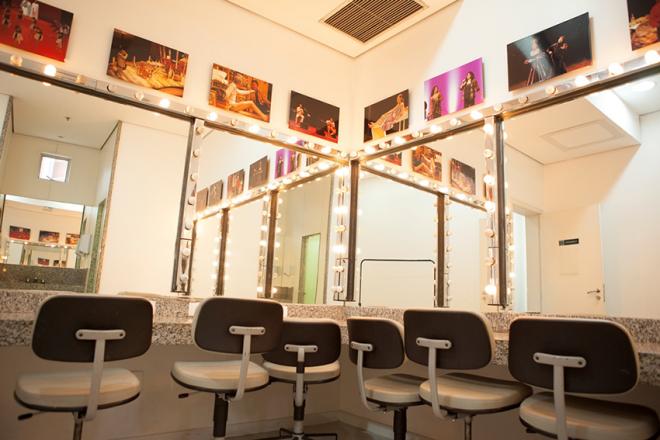 Os camarins do teatro dão conforto e segurança aos artistas