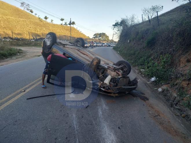 O acidente ocorreu na rodovia MG-232, no km-09, em Santana do Paraíso