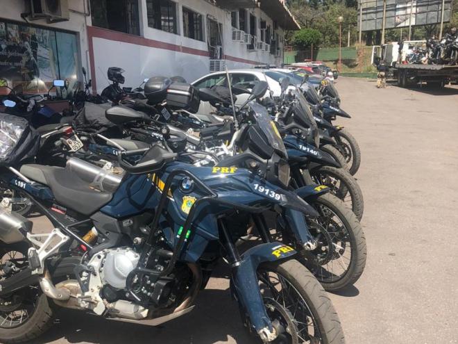 Viaturas da Polícia Rodoviária Federal foram trazidas ontem para Ipatinga 
