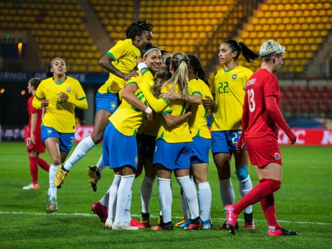 Mulheres vão receber a mesma quantia paga aos homens