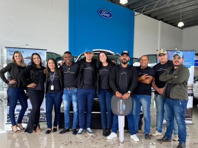 A concessionária Brasauto conta com uma equipe profissional, que oferece atendimento diferenciado para seus clientes 