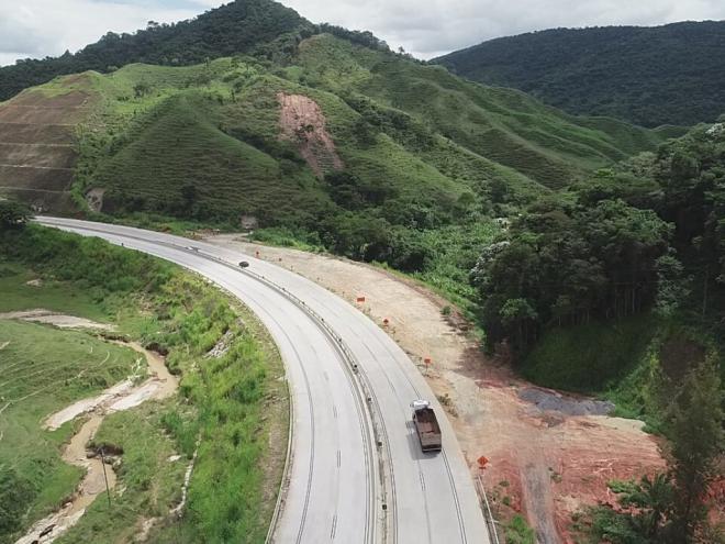 Monitoramento é feito nos trechos onde estão sendo executadas obras na pista