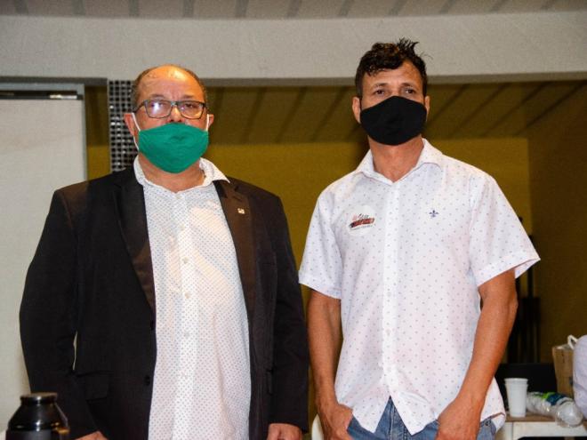 Gregório e Israel, durante a convenção partidária, ocorrida na noite de terça-feira