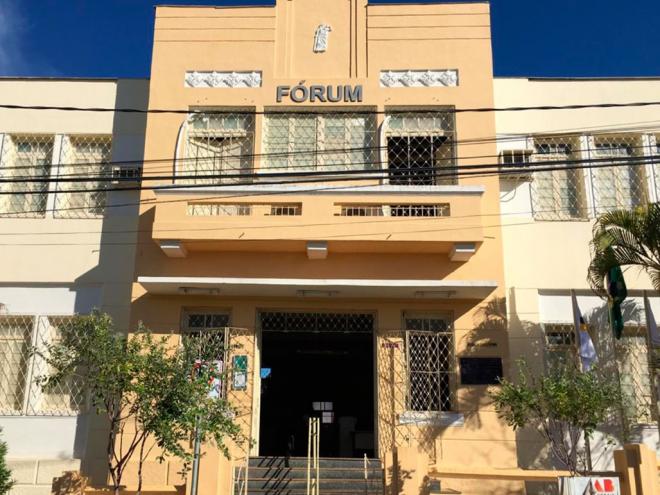 Julgamento reinicia júris populares em Salinas