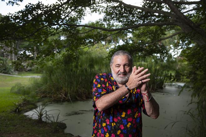 Moacyr Luz apresentará um show intimista, no formato voz e violão