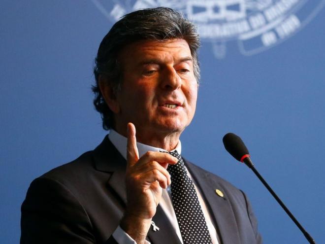 Pessoas acusadas de corrupção não serão beneficiadas