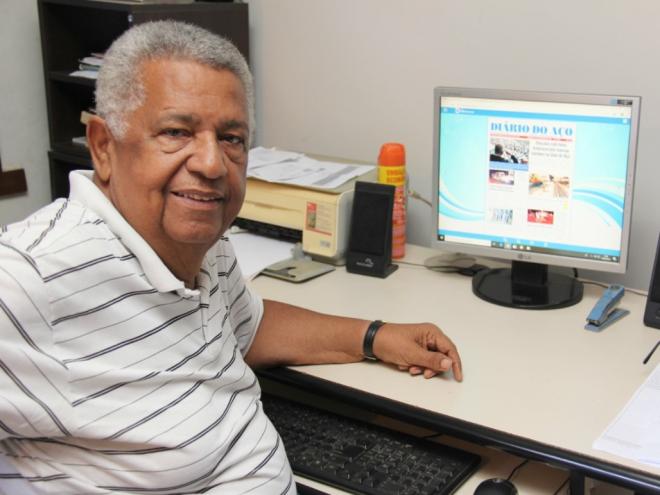 Vicente de Paula relatou que a primeira tarefa que realiza quando acorda é ler o Diário do Aço 