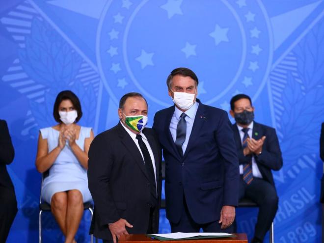  Depois dos momentos de instabilidade com Mandetta e Teich, Pazuello teve a missão de 