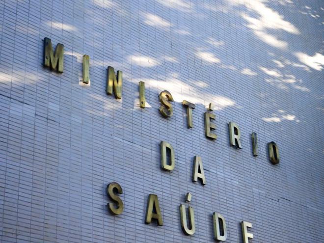 Guia é destinado a autoridades locais de saúde, gestores da área de educação, diretores, professores, funcionários e para a comunidade escolar