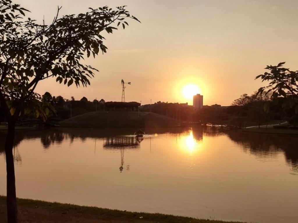 Nascer do sol às 6h de domingo (20); Nos últimos oito dias, o Vale do Aço tem experimentado uma onda de calor e termômetro atingiu ontem 36 graus
