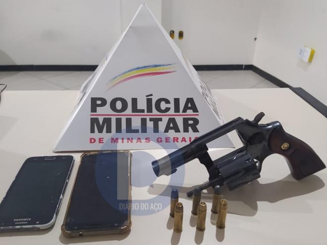 A arma de fogo usada em Fabriciano foi localizada escondida em um guarda-roupas, em Ipatinga
