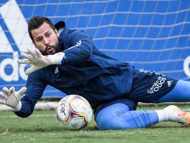 Goleiro Fábio reagiu à pressão da torcida e disse que seu objetivo é fazer com que o time retorne à Série A
