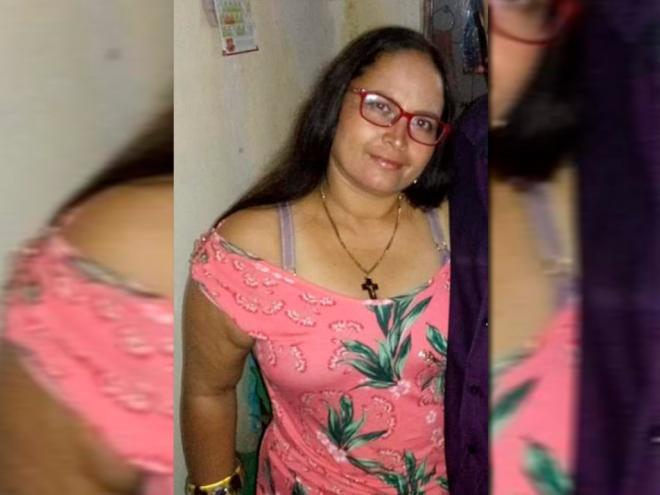 Ângela Maria da Silva Santos é mãe de aluno da rede estadual de ensino