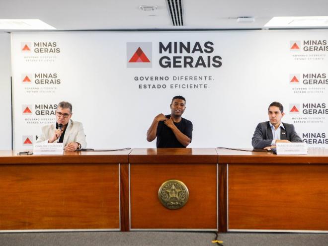 Secretário de Saúde, Carlos Eduardo Amaral, apresentou o protocolo em coletiva de imprensa